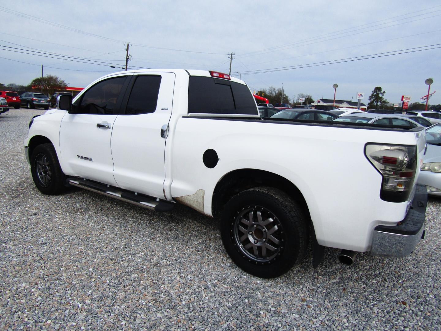 2008 WHITE /Gray Toyota Tundra Base Double Cab 4.0L 2WD (5TFRU54158X) with an 4.0L V6 DOHC 24V engine, Automatic transmission, located at 15016 S Hwy 231, Midland City, AL, 36350, (334) 983-3001, 31.306210, -85.495277 - Photo#6